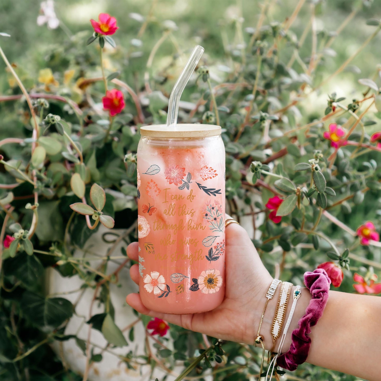 16oz Cold Brew Glass-Pretty Things Floral Faith Gives Me Strength -4