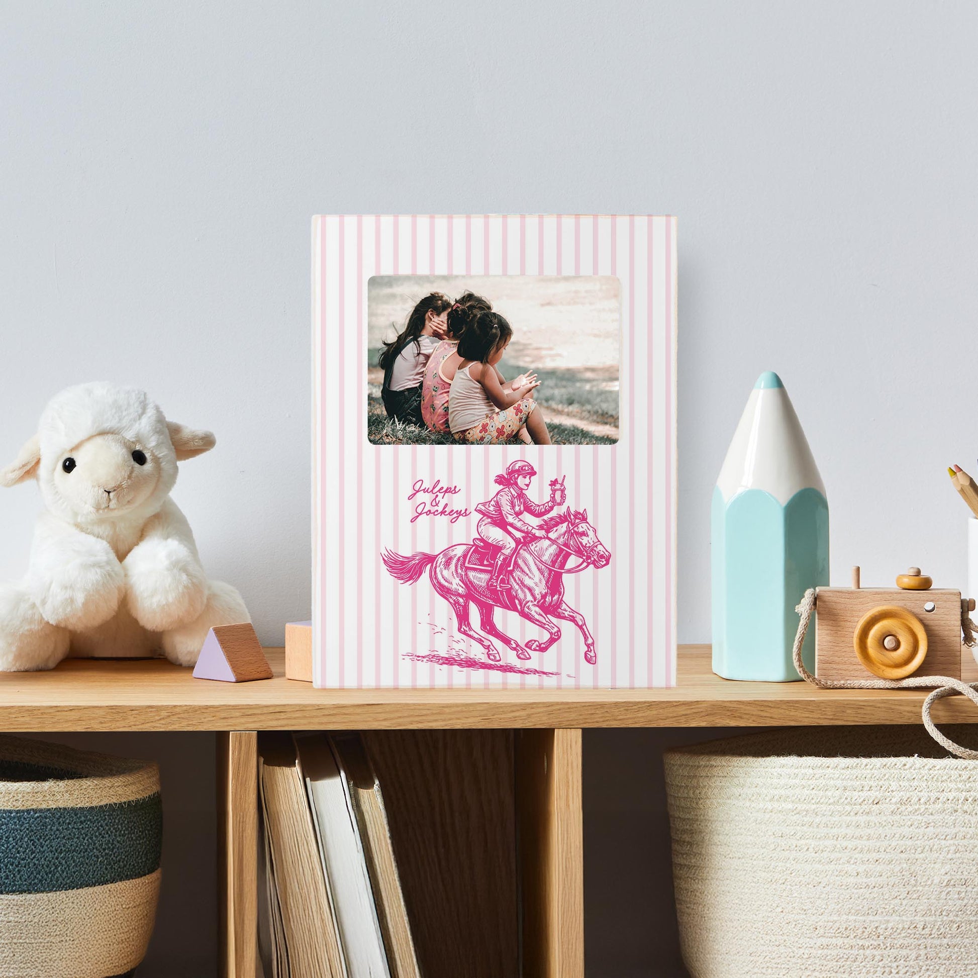 Lily Frame Vertical-Derby -4
