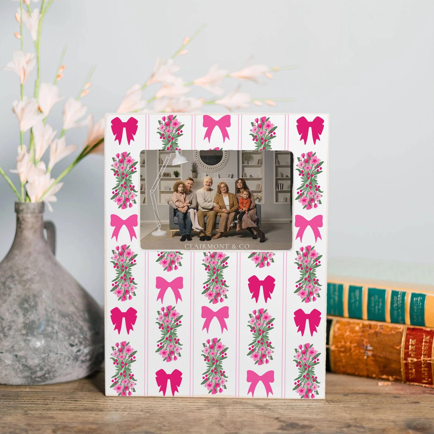 Lily Frame Vertical-Bonita Bows -1