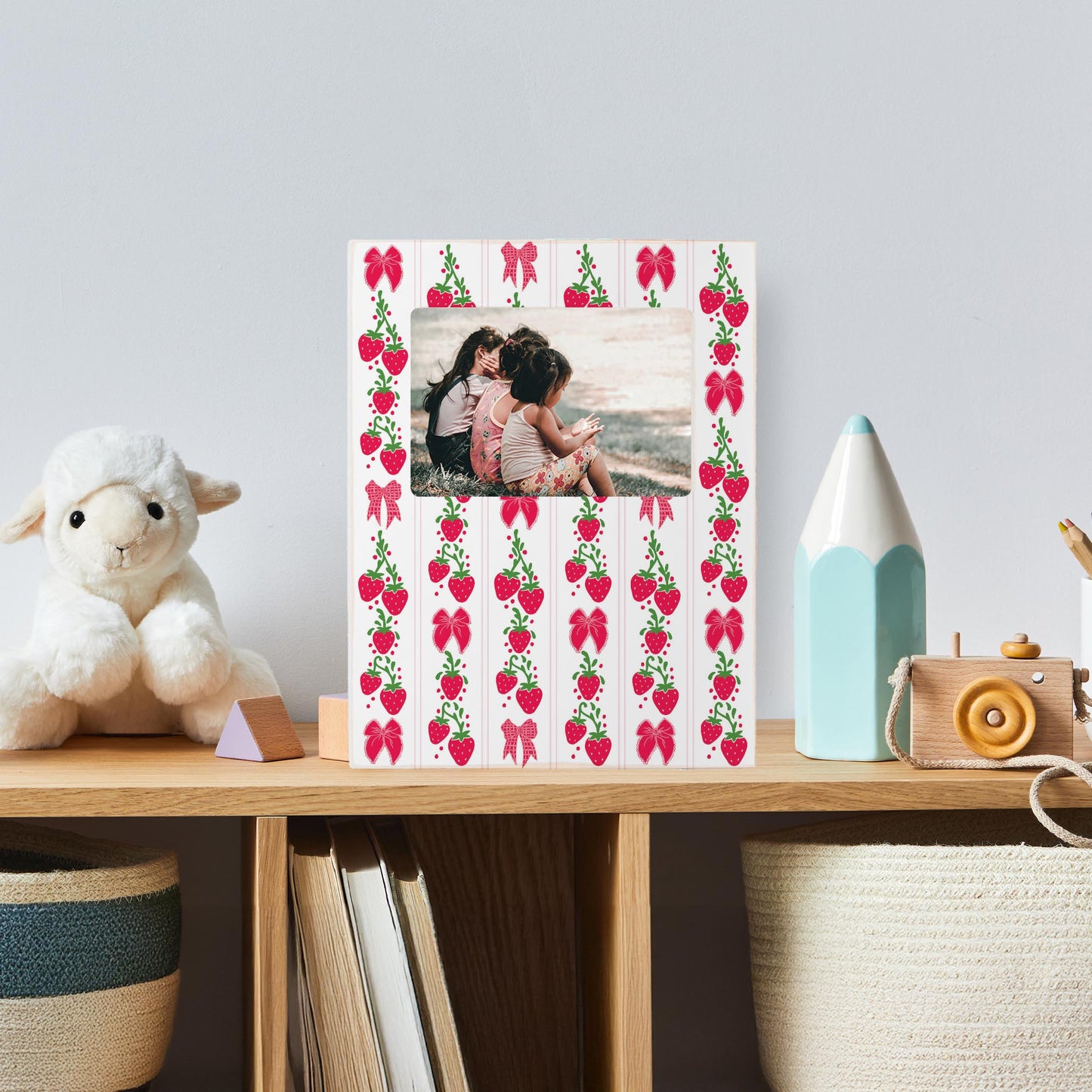 Lily Frame Vertical-Strawberry Parlor -4