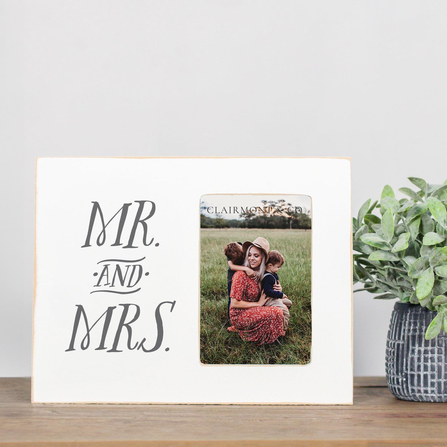 Lily Frame Horizontal-Mr. And Mrs. -2