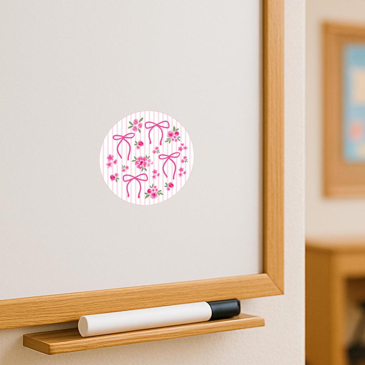 Vinyl Magnet-All Things Lovely -3