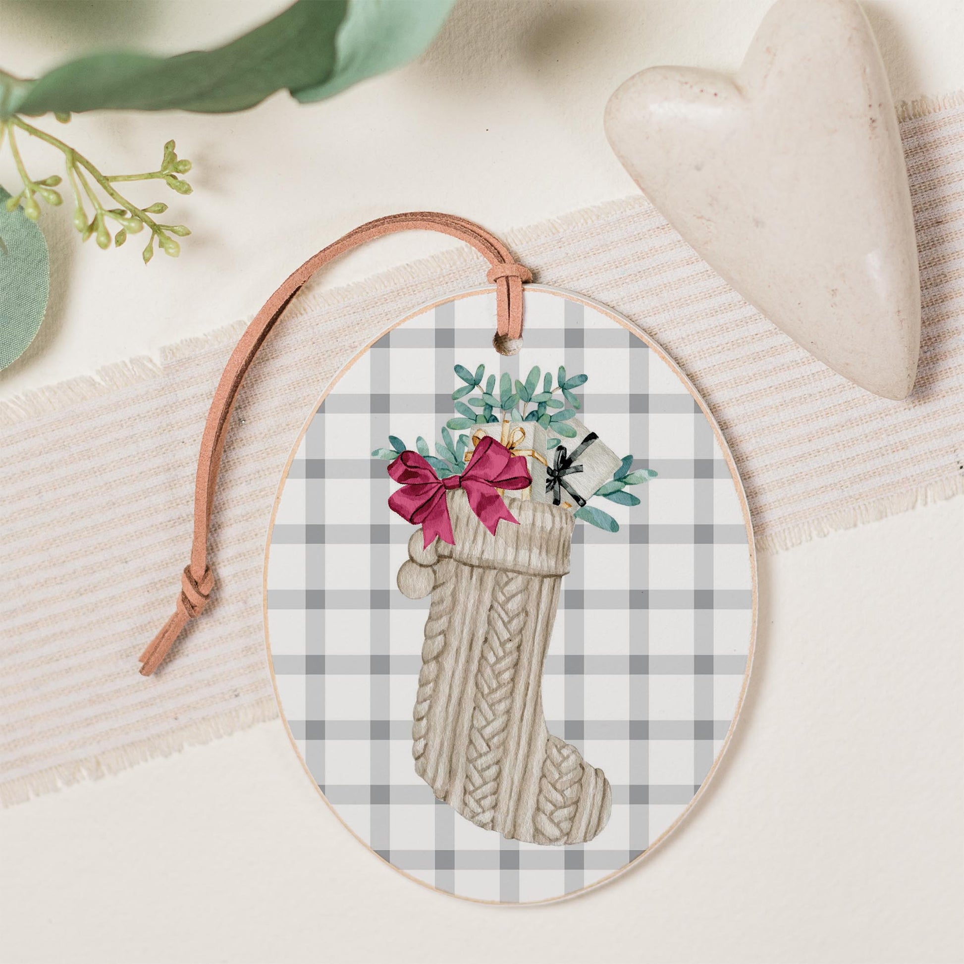 Oval Ornament-Bows and Baubles -1