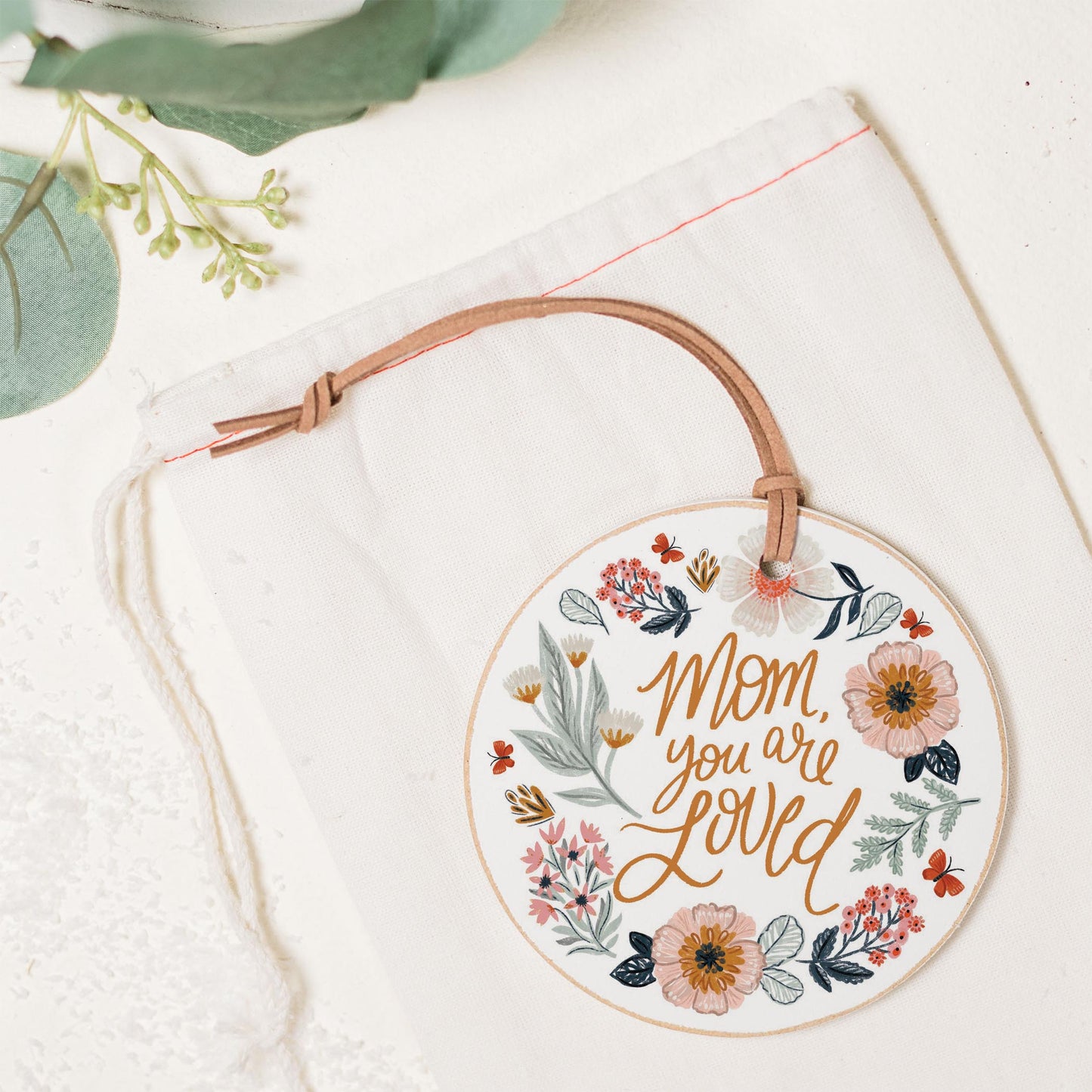 4" Round Ornament-Pretty Things Loved