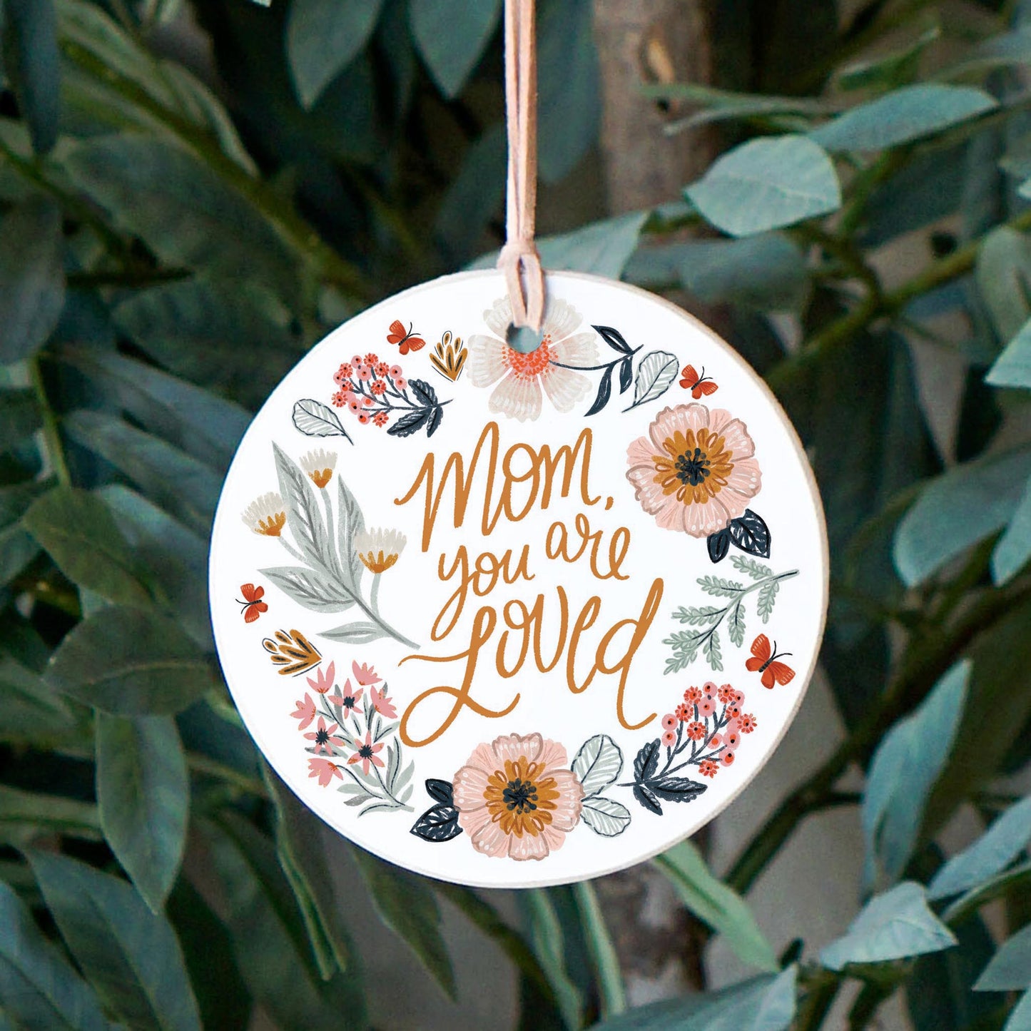 4" Round Ornament-Pretty Things Loved