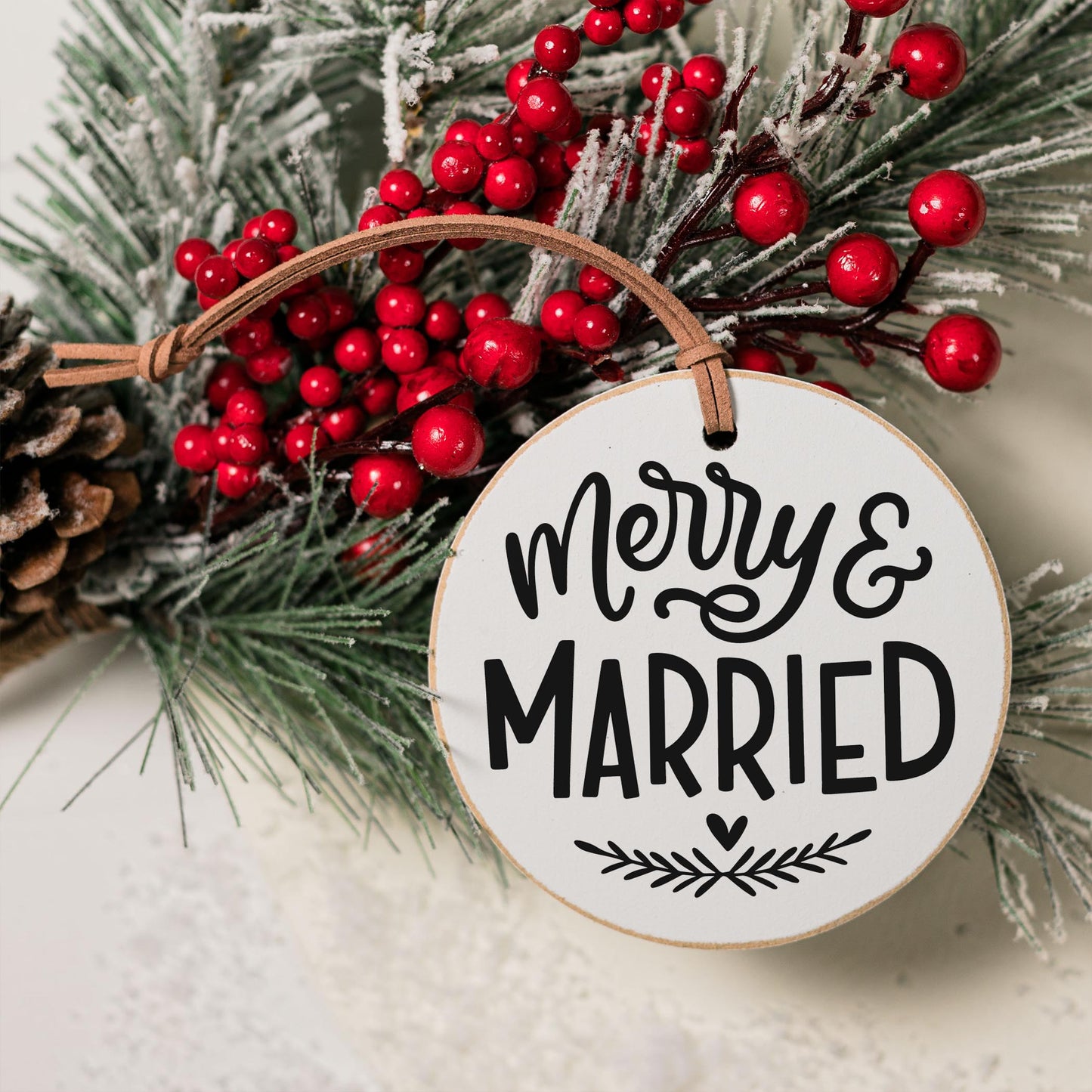 4" Round Ornament-Merry & Married