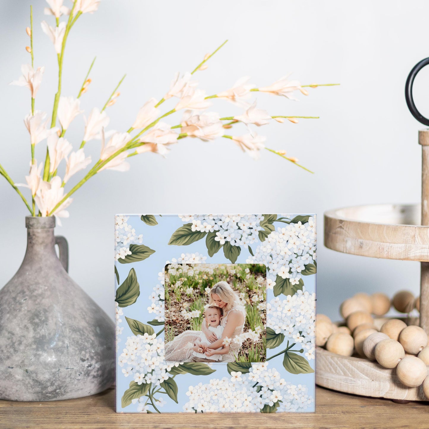 Simply Square Frame-Hydrangea Cottage -1