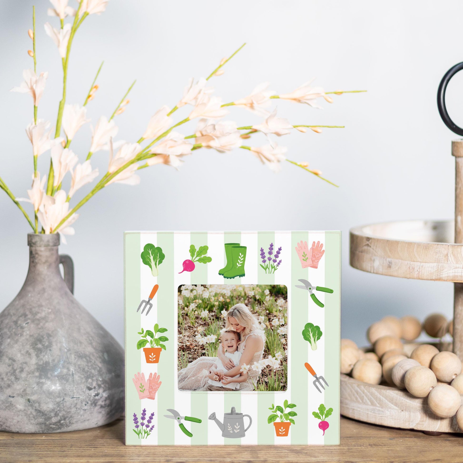 Simply Square Frame-Plant Lady -1