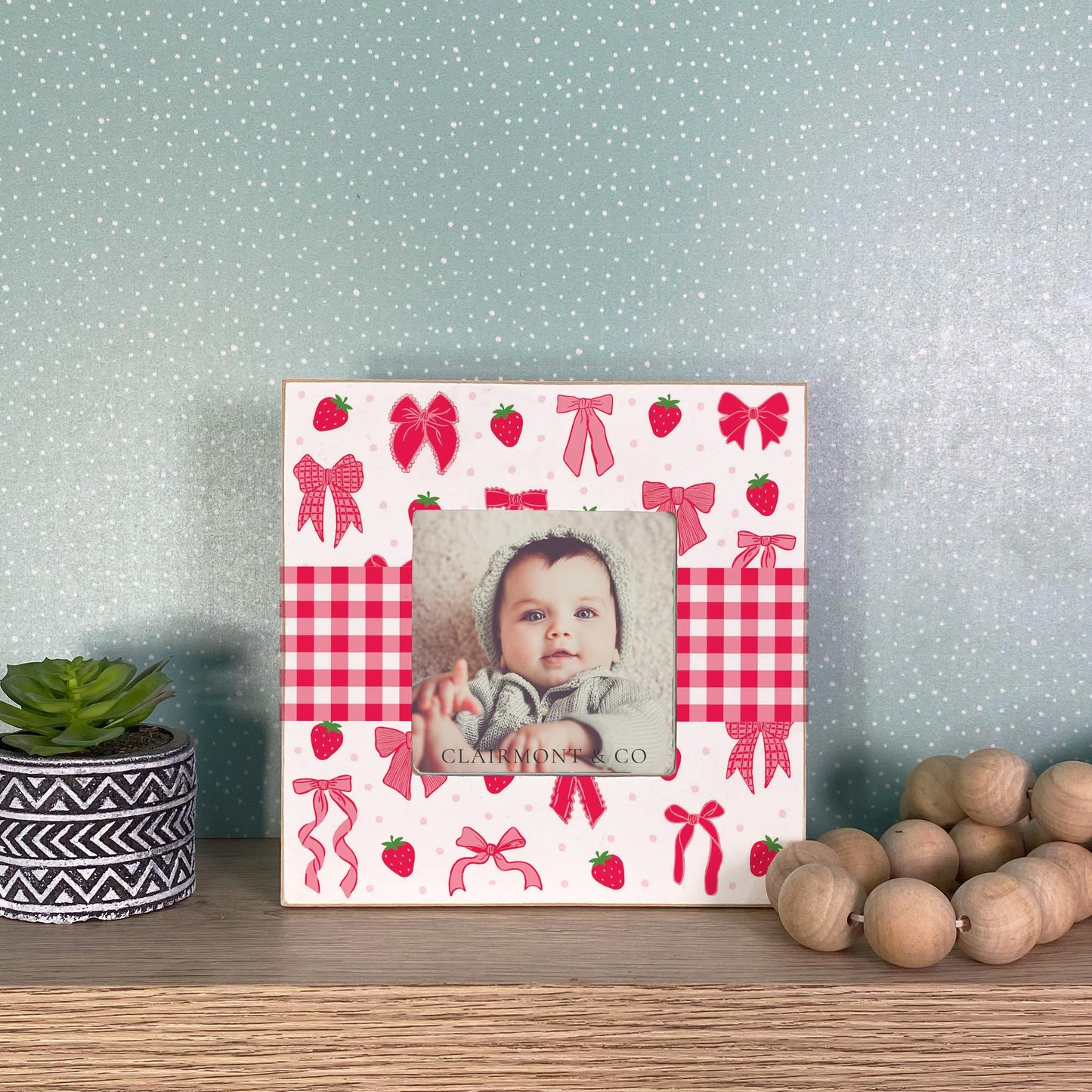 Simply Square Frame-Strawberry Parlor -2