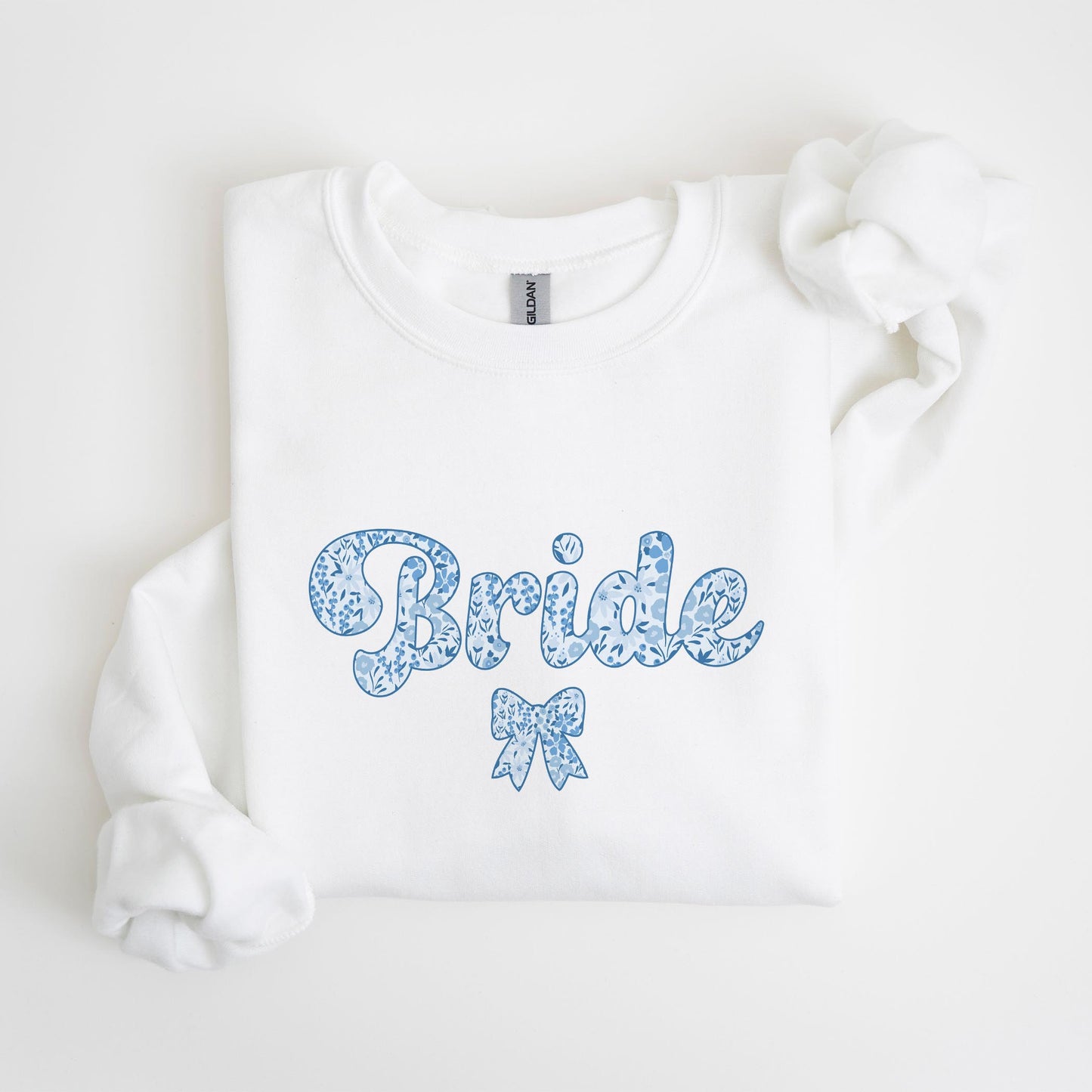 Gildan Sweatshirt White-Happily Ever After -4