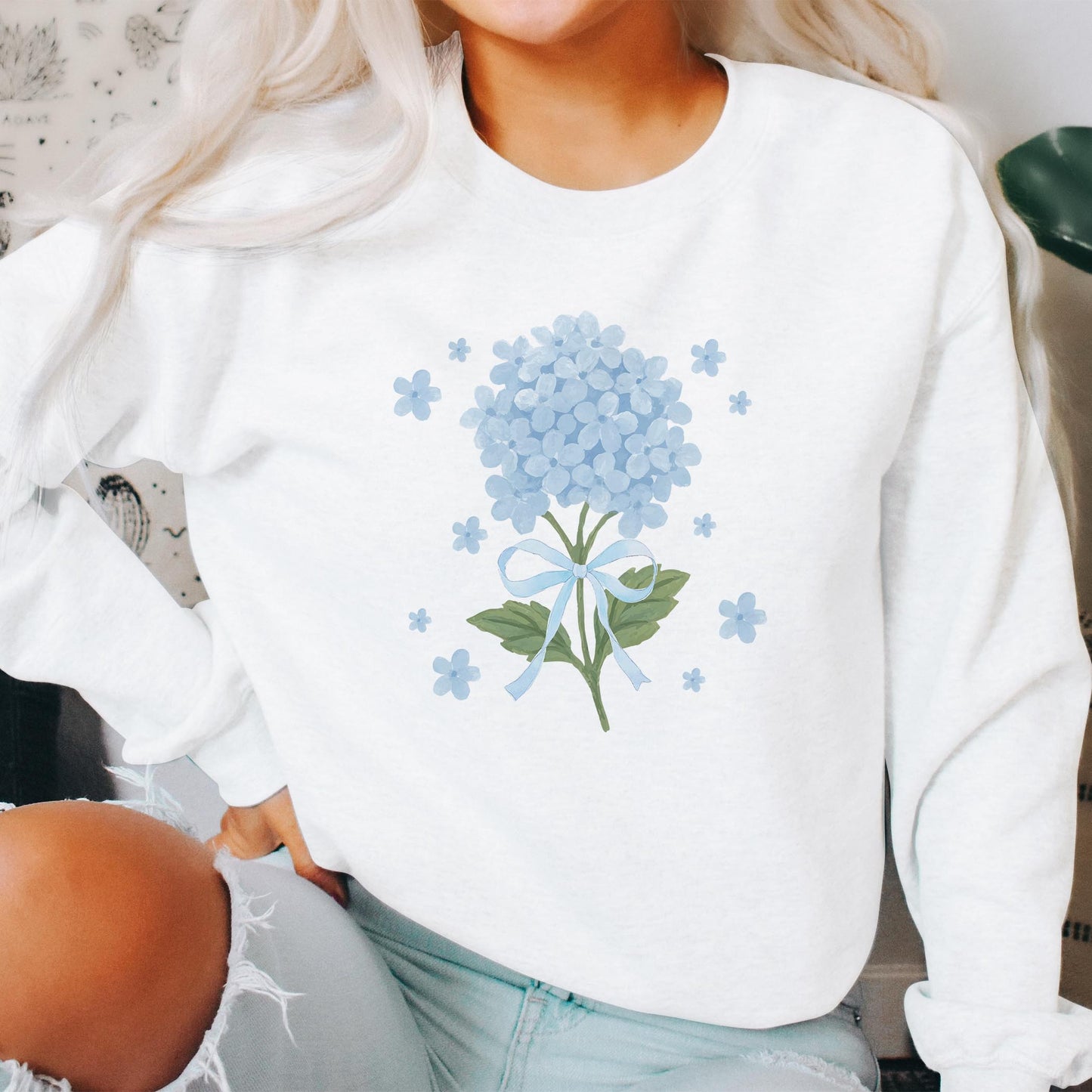 Gildan Sweatshirt White-Hydrangea Cottage -2