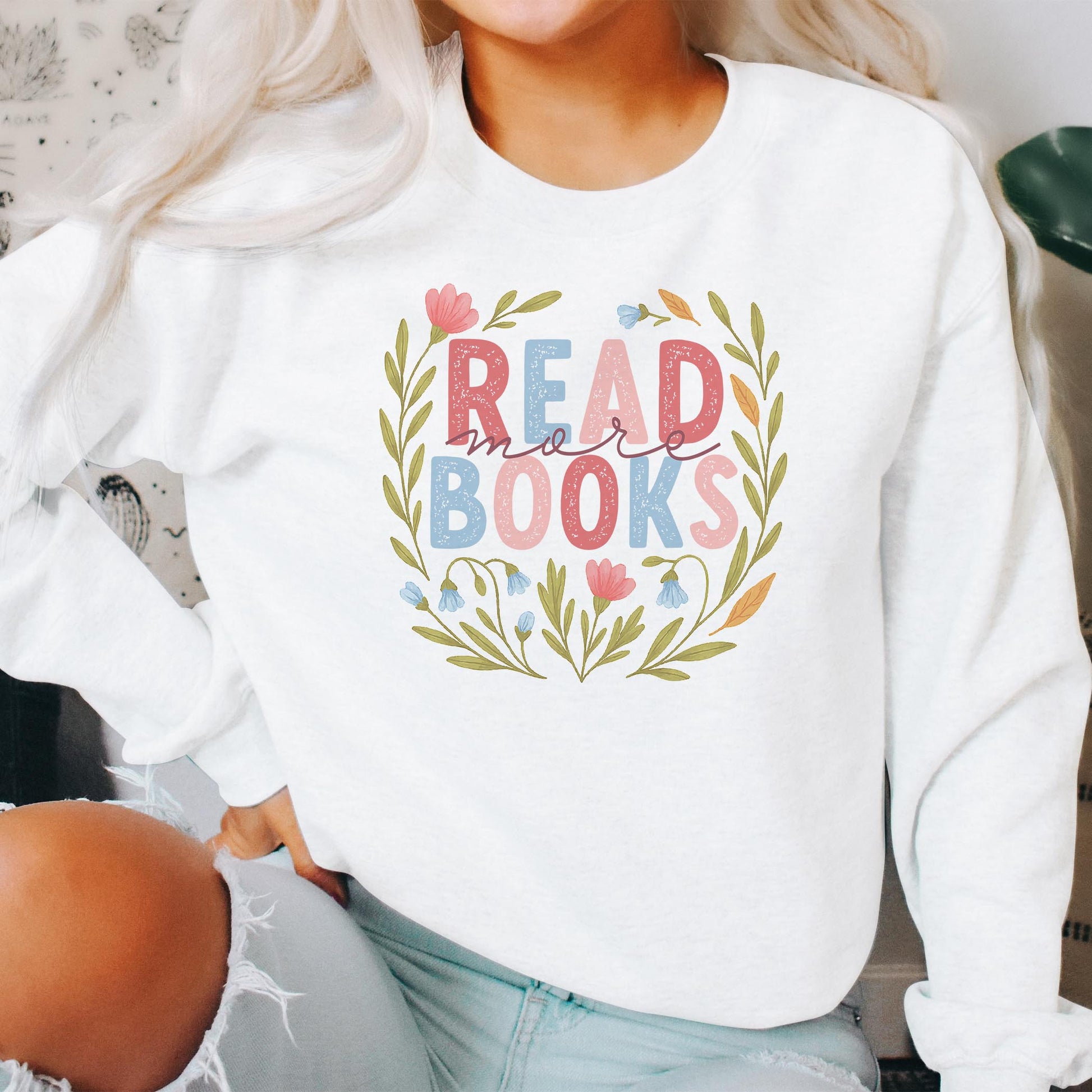Gildan Sweatshirt White-Pretty Little Chapters Read More Books -2