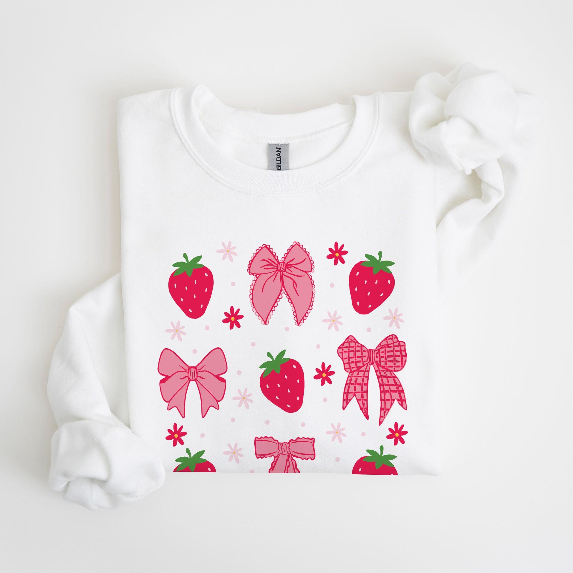 Gildan Sweatshirt White-Strawberry Parlor -4