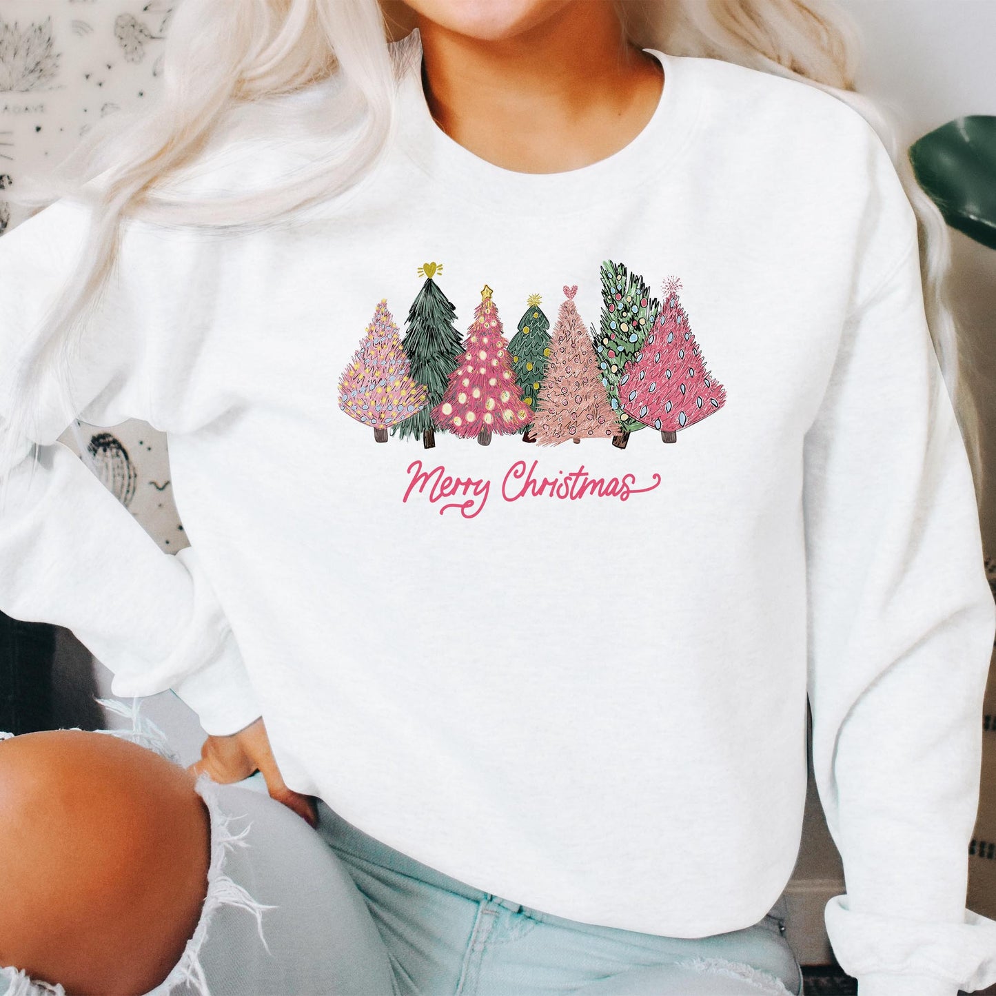 2XL Gildan Sweatshirt White-Pink Trees Merry Christmas