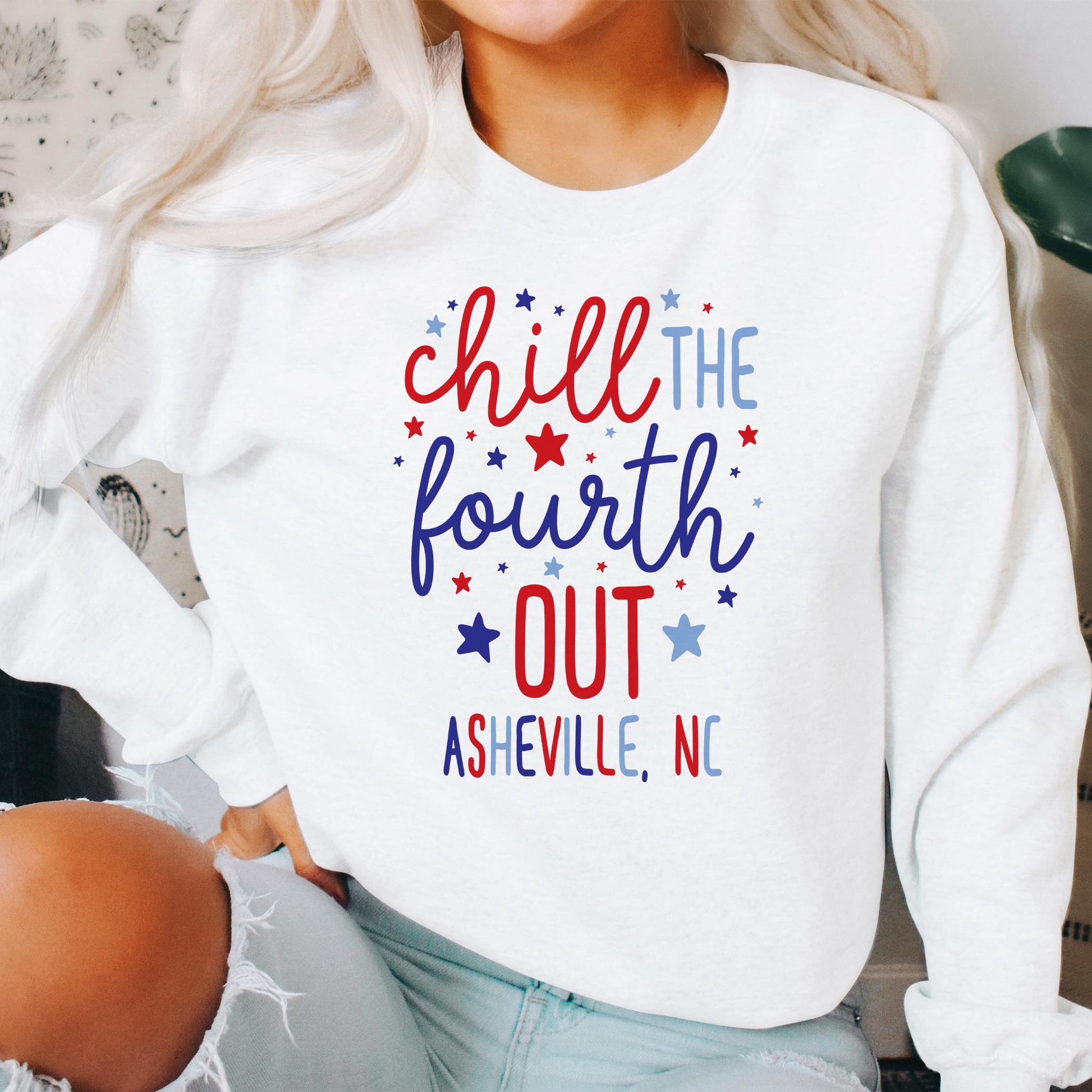 Gildan Sweatshirt White-Love+Local 4th of July 250th Anniversary -2
