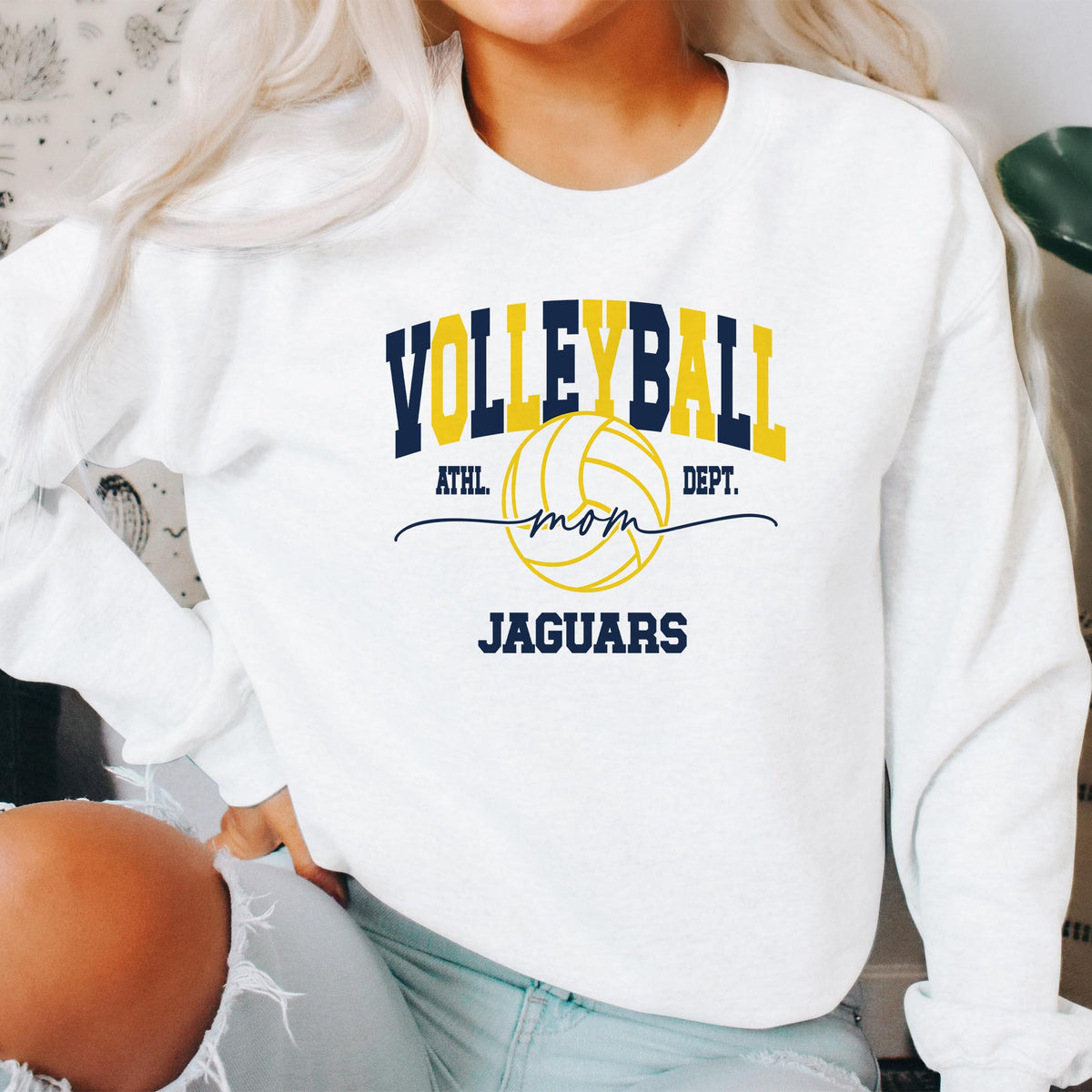 Gildan Sweatshirt White-Custom Volleyball Mom | Your Team -2